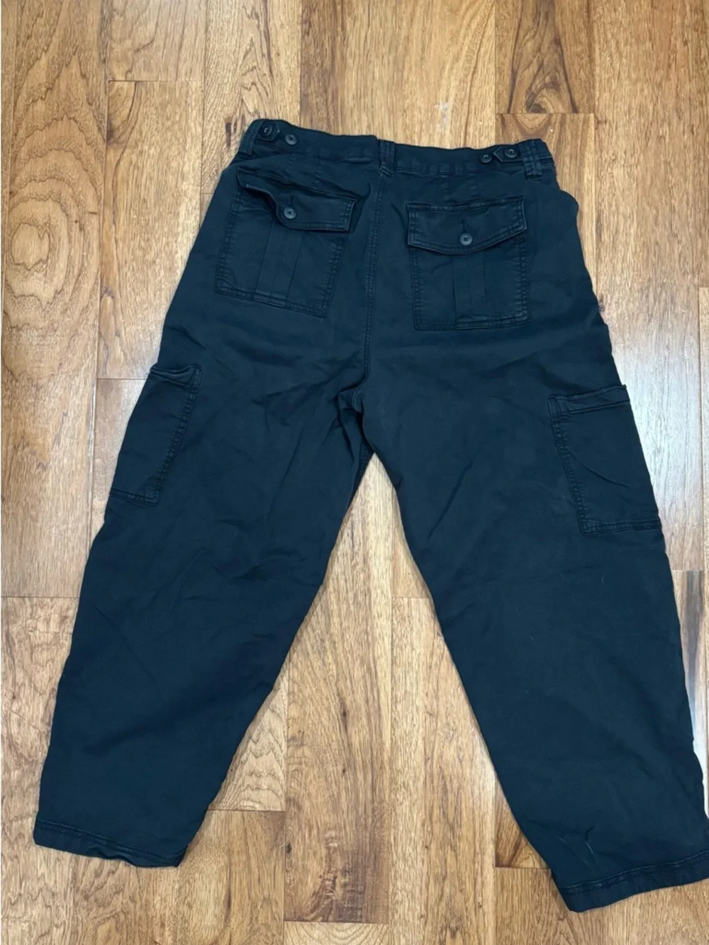 American Eagle Outfitters womens Black Cargo Pants - Picture 2 of 3